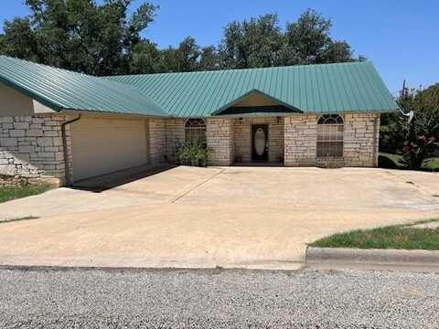 120 Parkview Dr, Brady, TX 76825