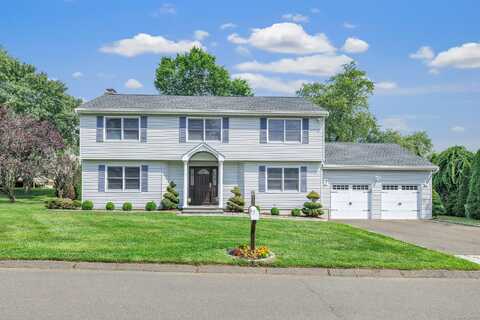 9 Cedar Street, Trumbull, CT 06611