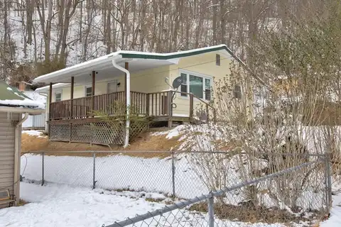 212 Jennifer Drive, Paintsville, KY 41240