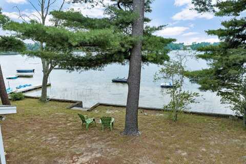 67 Blackmore Pond Circle, West Wareham, MA 02576