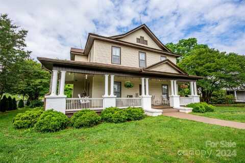 102 2nd Street SW, Catawba, NC 28609