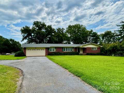 1403 Chase High Road, Forest City, NC 28043