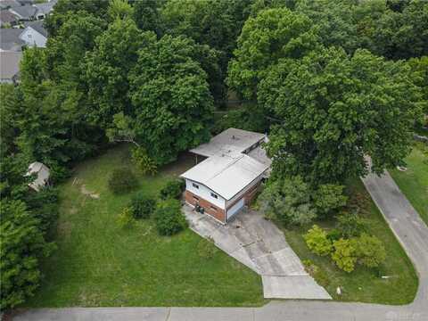 9565 Mintwood Road, Clearcreek Twp, OH 45458