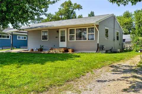 202 Sharon Avenue, Marshalltown, IA 50158