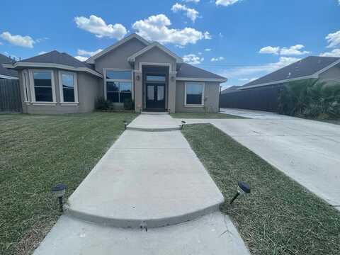 2121 Fox Borough Drive, Eagle Pass, TX 78852