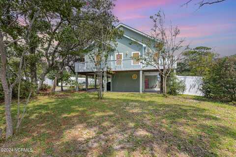 136 NE 71st Street, Oak Island, NC 28465