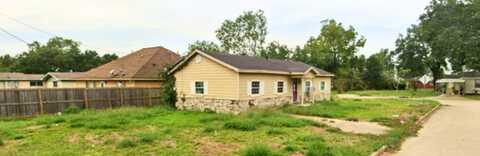 4490 Irene St, Beaumont, TX 77705