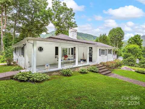 330 Johnson Branch Road, Maggie Valley, NC 28751