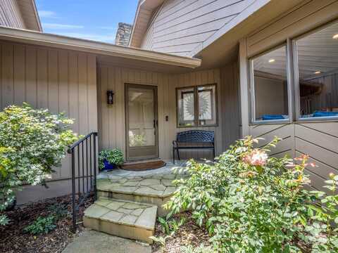 27 Ridge Terrace, Asheville, NC 28804