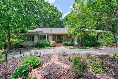 8 Blackberry Lane, Lake Wylie, SC 29710