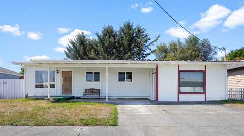 1072 Huntington, Crescent City, CA 95531