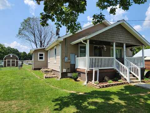 7825 GATEWOOD ROAD, FAYETTEVILLE, WV 25840