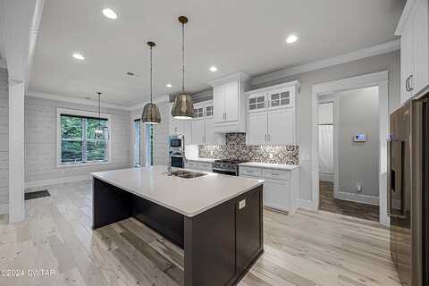 9 Forest Downs Drive, Jackson, TN 38305
