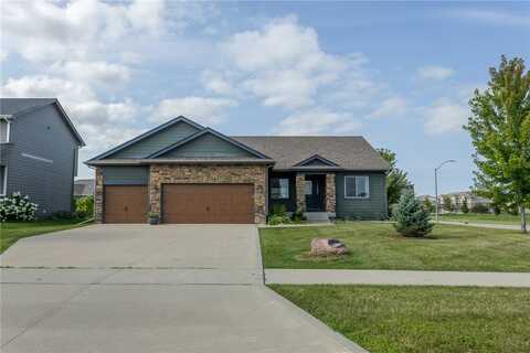 805 NE Traverse Drive, Waukee, IA 50263