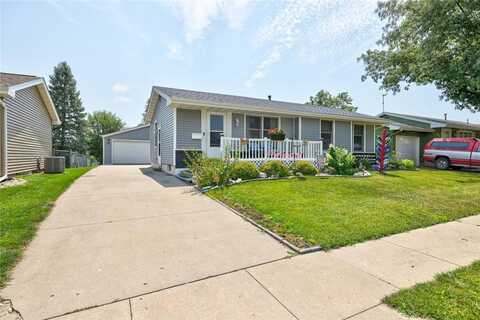 2119 N 5th Avenue E, Newton, IA 50208