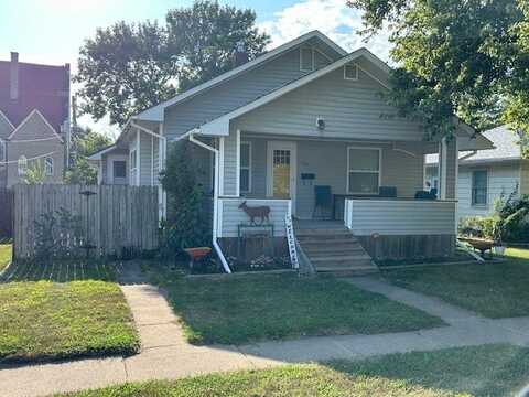 404 N Pine Street, Creston, IA 50801