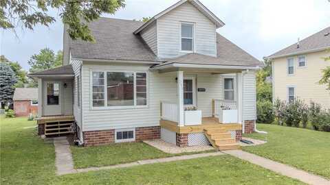 217 E Jefferson Street, Winterset, IA 50273