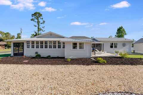 917 Carolina Avenue, Lynn Haven, FL 32444