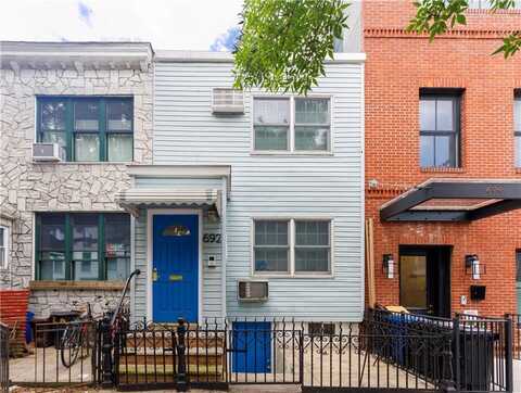 692 6th Avenue, Brooklyn, NY 11215