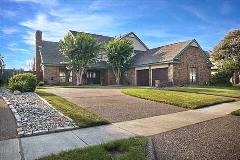 611 Colonial Drive, Portland, TX 78374