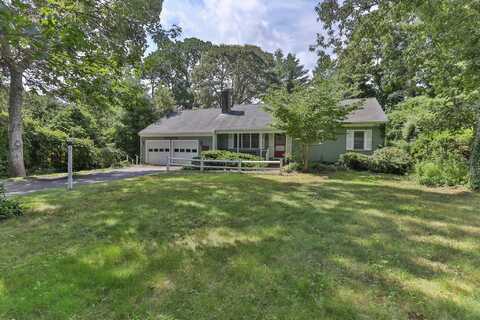 33 Ellis Circle, Yarmouth Port, MA 02675