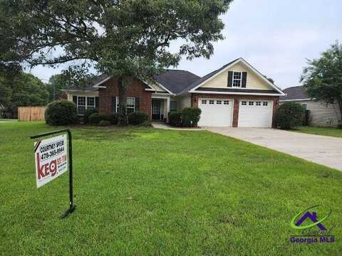 112 Blackstone Court, Kathleen, GA 31047