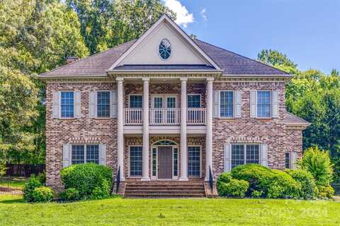 10836 Fox Hedge Road, Matthews, NC 28105