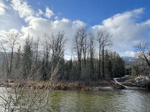 Upper Pack River Rd, Sandpoint, ID 83864