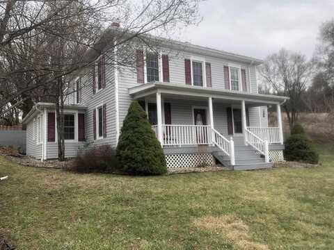 Daphna, BROADWAY, VA 22815