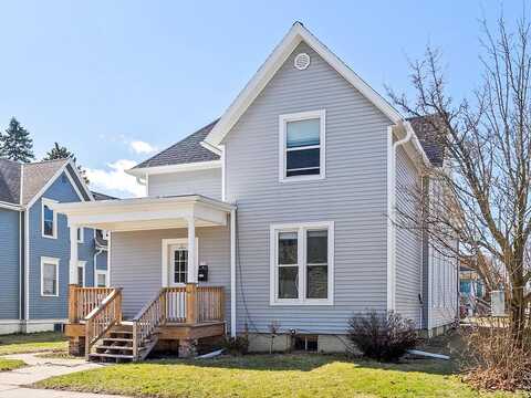 N 10Th Street, Manitowoc, WI 54220