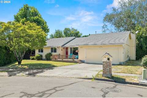 24Th, TROUTDALE, OR 97060