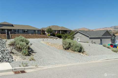 Spring View, CHELAN, WA 98816