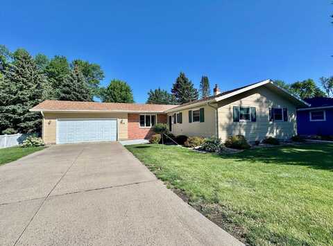 Circle, MARSHALL, MN 56258