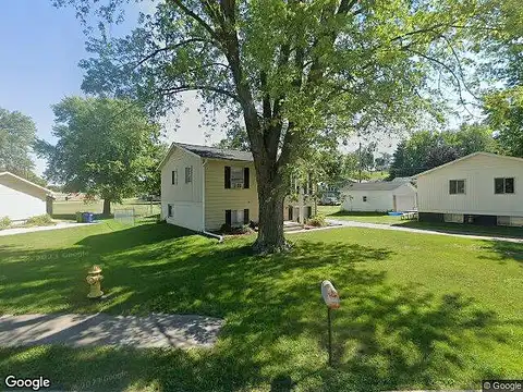 12Th, CLINTON, IA 52732