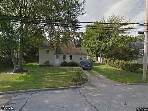 E Adams Street, East Islip, NY 11730