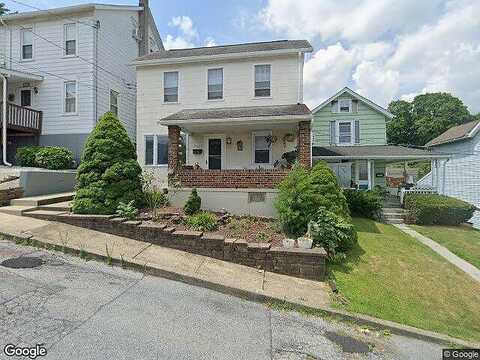 Fairview, WHITEHALL, PA 18052