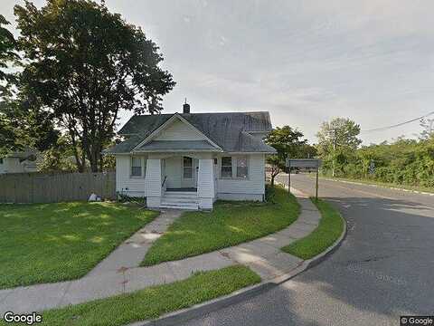 Islip, ISLIP TERRACE, NY 11752