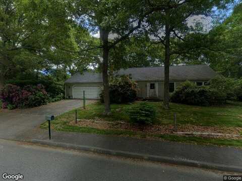 Gleneagle, CENTERVILLE, MA 02632