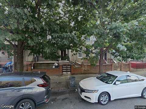 Pine, BROOKLYN, NY 11208