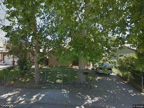 35Th, SACRAMENTO, CA 95820