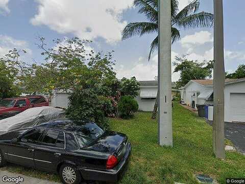 43Rd, LAUDERDALE LAKES, FL 33319