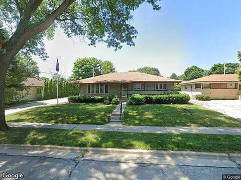 20Th, MILWAUKEE, WI 53221