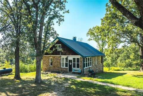 14505 Private Drive 8541, Out Of Area (LOBR), MO 65550