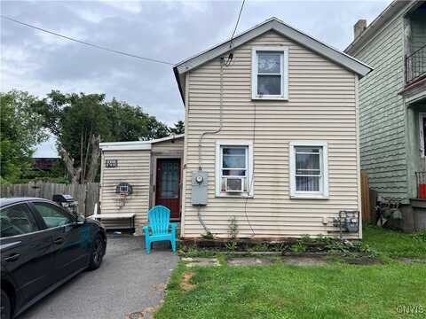 18 Bryant Street, Utica, NY 13502