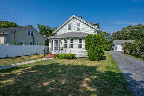 58 Chase Street, Hyannis, MA 02601