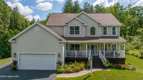 67 Hoffman Road, Milton, NY 12866