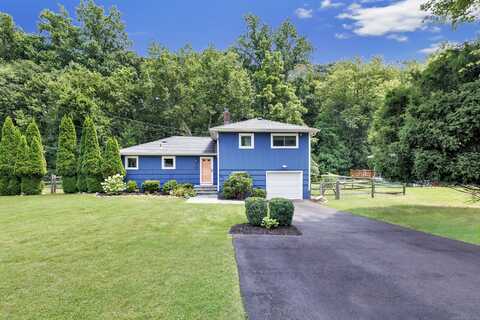 38 Winding Lane, Norwalk, CT 06851