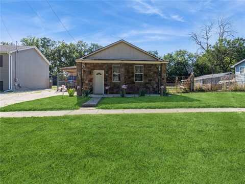 1314 E 27th Street, Des Moines, IA 50317