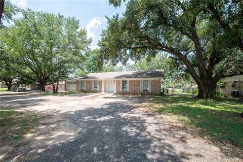 1307 East Main Street, Madisonville, TX 77864