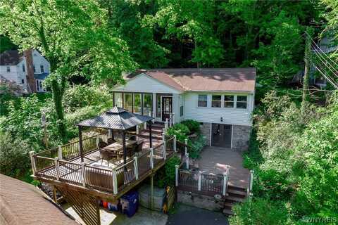 4983 Creek Rd Extension, Lewiston, NY 14092